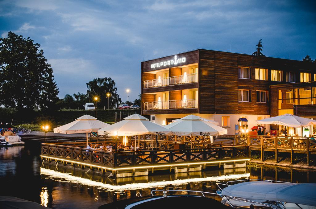 Hotel Port 110 Ilawa Ngoại thất bức ảnh