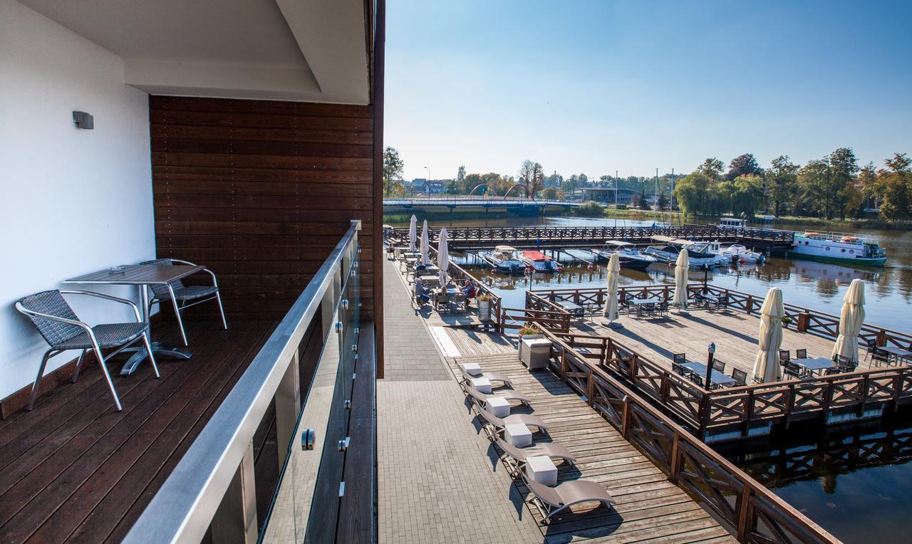 Hotel Port 110 Ilawa Ngoại thất bức ảnh